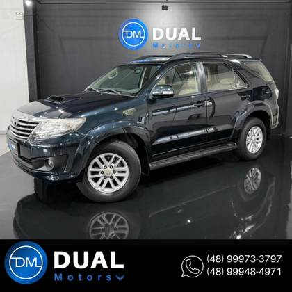 TOYOTA HILUX SW4 3.0 SRV 4X4 16V TURBO INTERCOOLER DIESEL 4P AUTOMÁTICO TOYOTA HILUX SW4 3.0 SRV 4X4 16V TURBO INTERCOOLER DIESEL 4P AUTOMÁTICO
